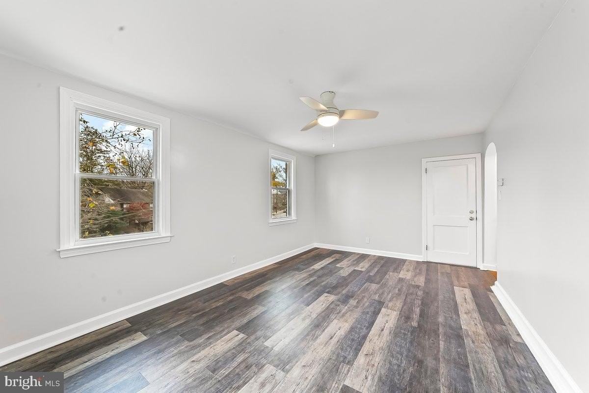 2203 Steele Rd - Photo 5 of 19