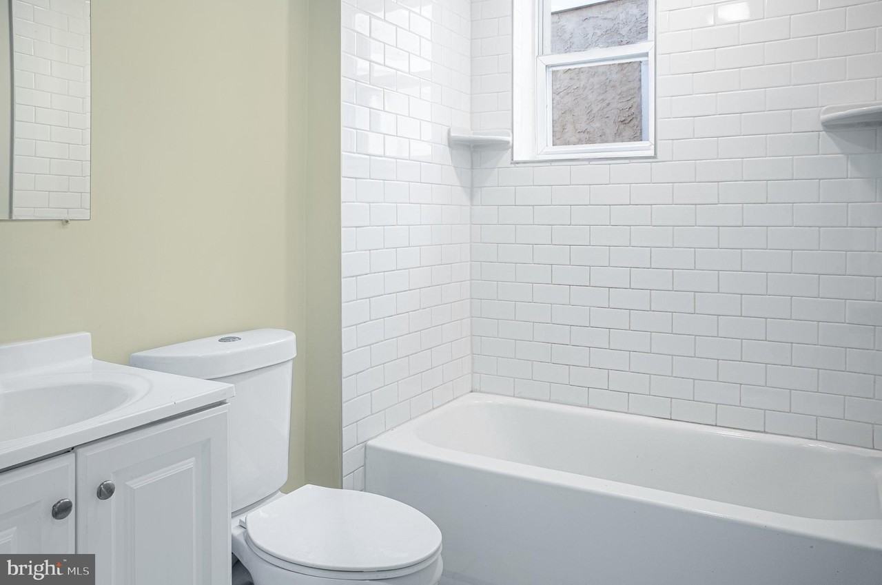 2137 Mifflin St - Photo 7 of 21