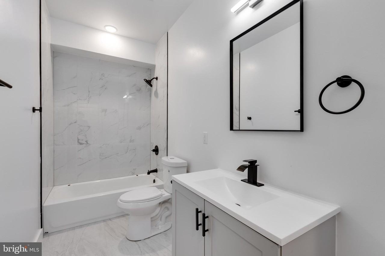 2502 North 10th Street #3 - Photo 7 of 9