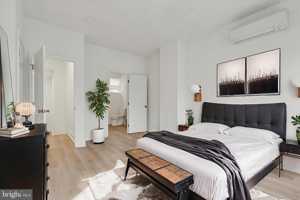 featured image of 2250 N Woodstock St