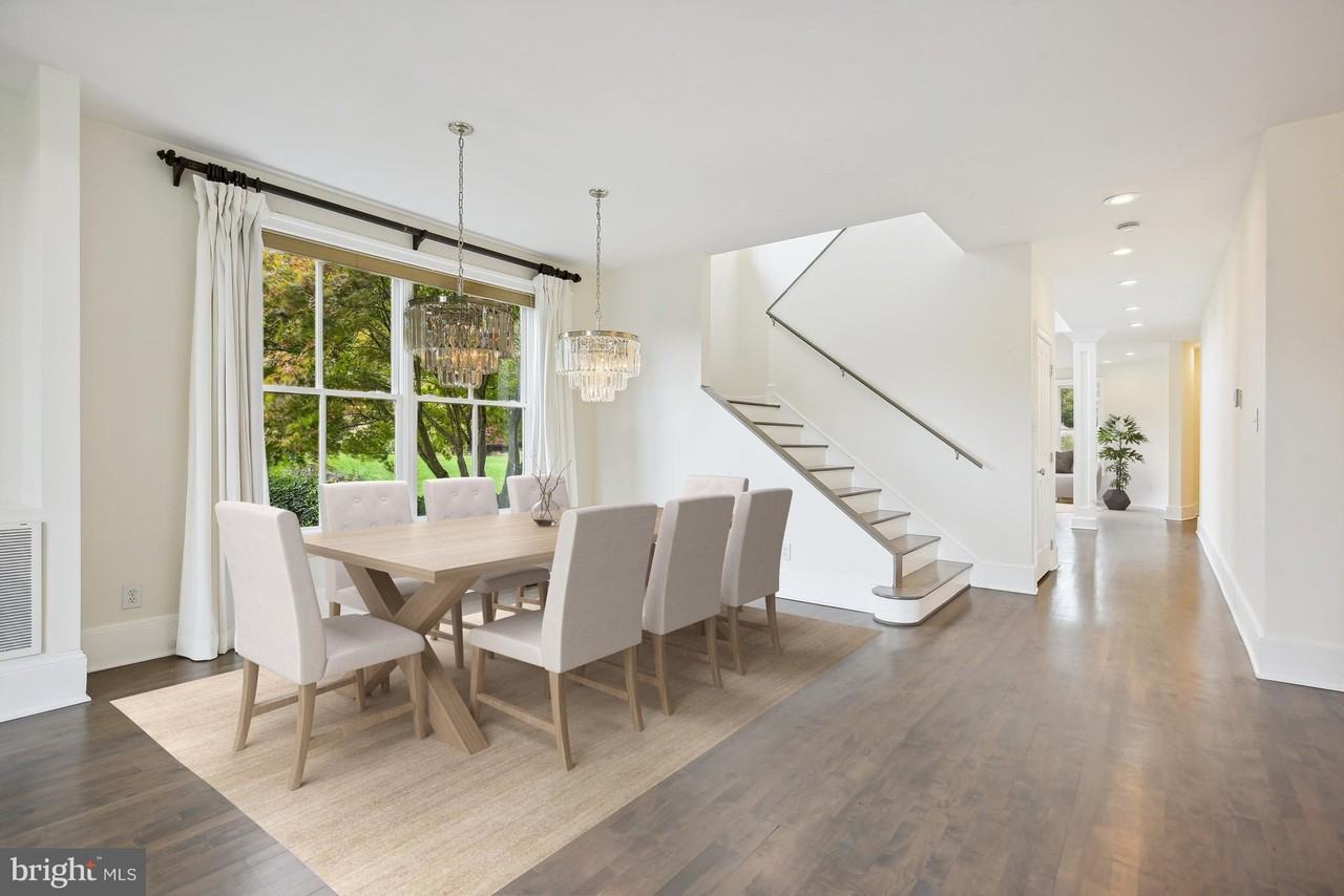 10747 Riverscape Run - Photo 6 of 37