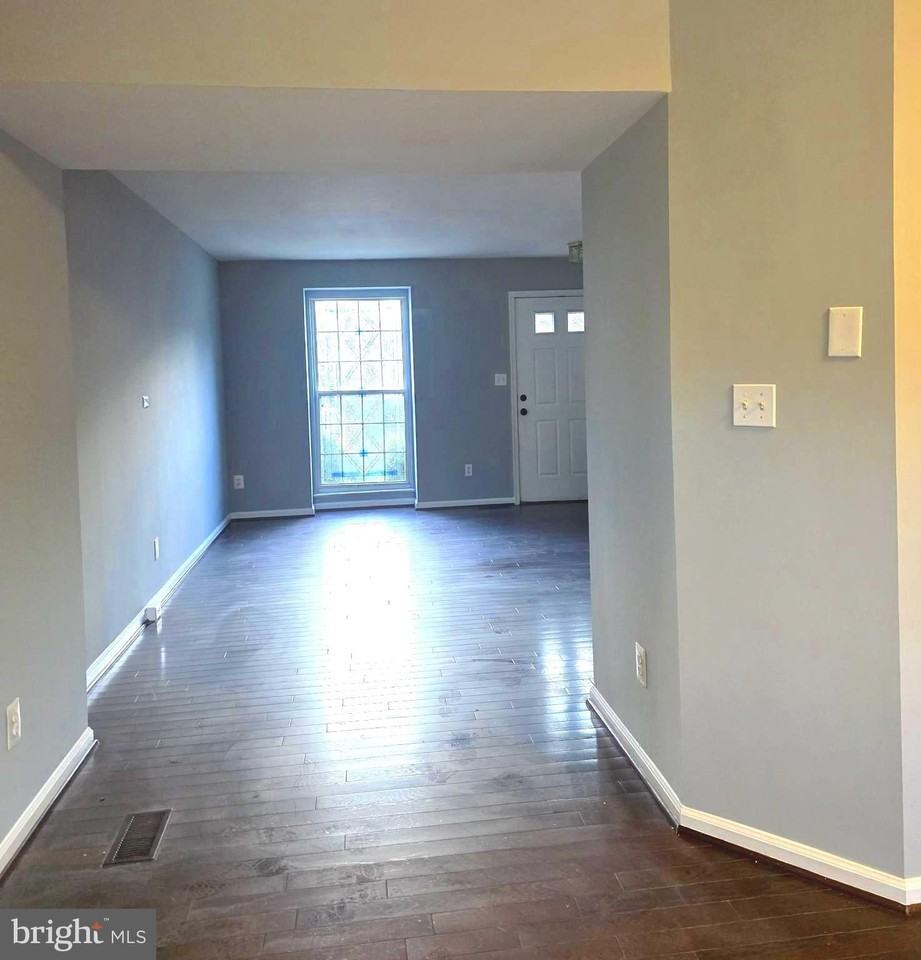 12977 Abner Avenue - Photo 4 of 50