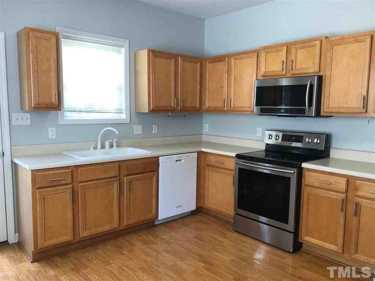 220 Marsh Avenue - Photo 6 of 12