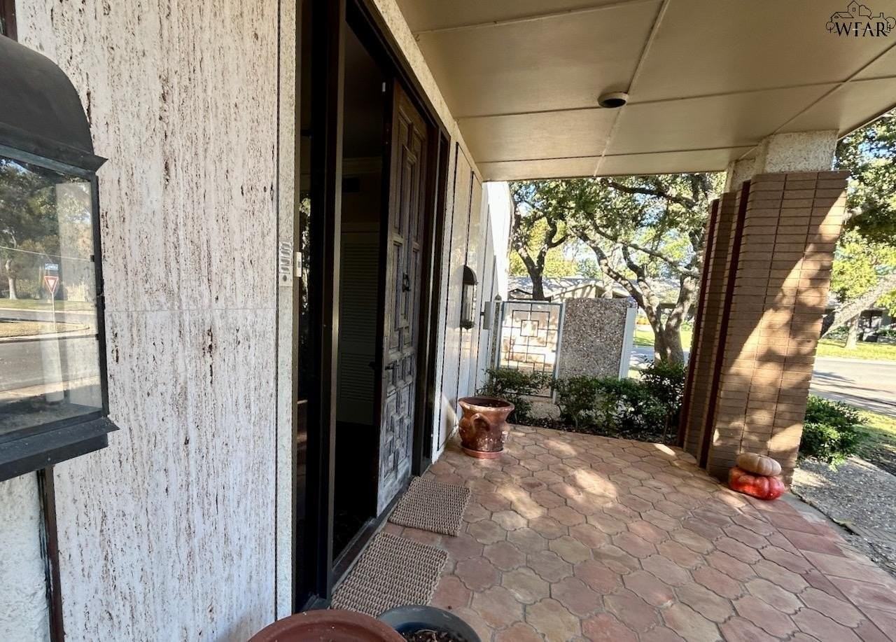 7 Newcomb Ter - Photo 2 of 23