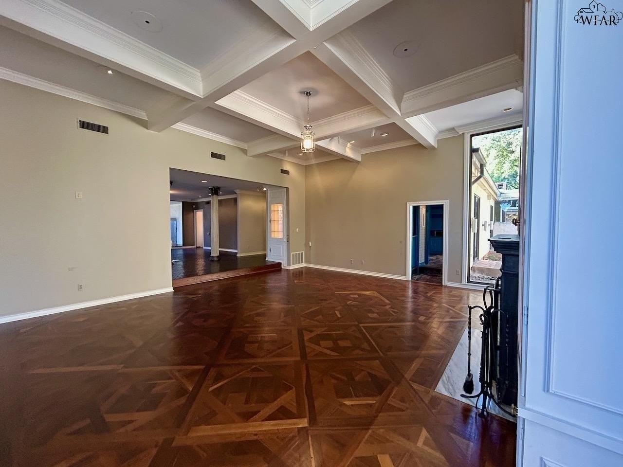 7 Newcomb Ter - Photo 6 of 23