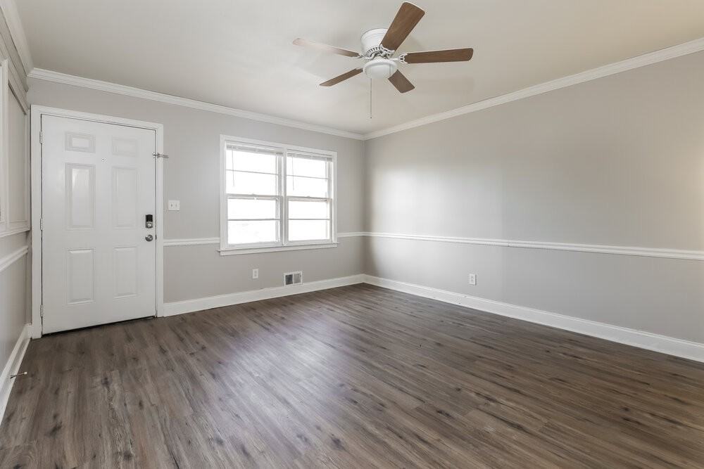 820 Oakdale Dr - Photo 6 of 18