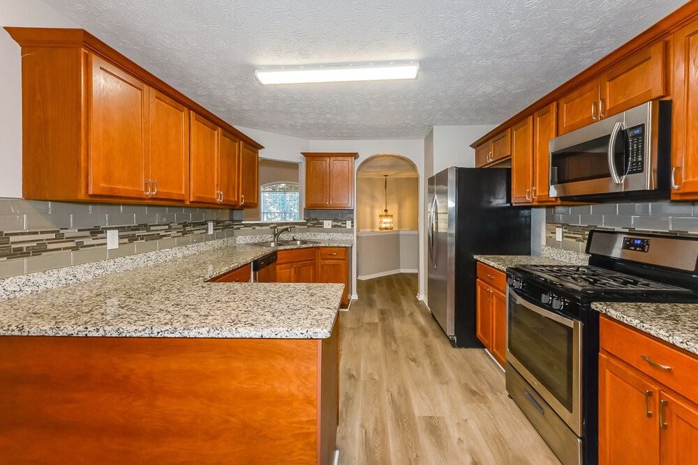 1236 Jasmine Way - Photo 6 of 17