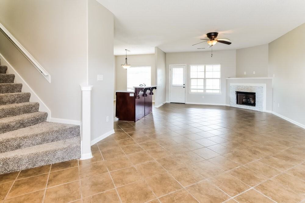 4315 Markston Dr - Photo 4 of 17