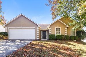 featured image of 1001 Maple Leaf Rdg