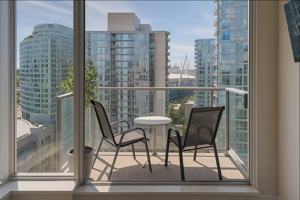 featured image of 188 Keefer Place