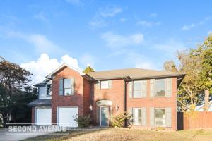 featured image of 732 Creekview Ct