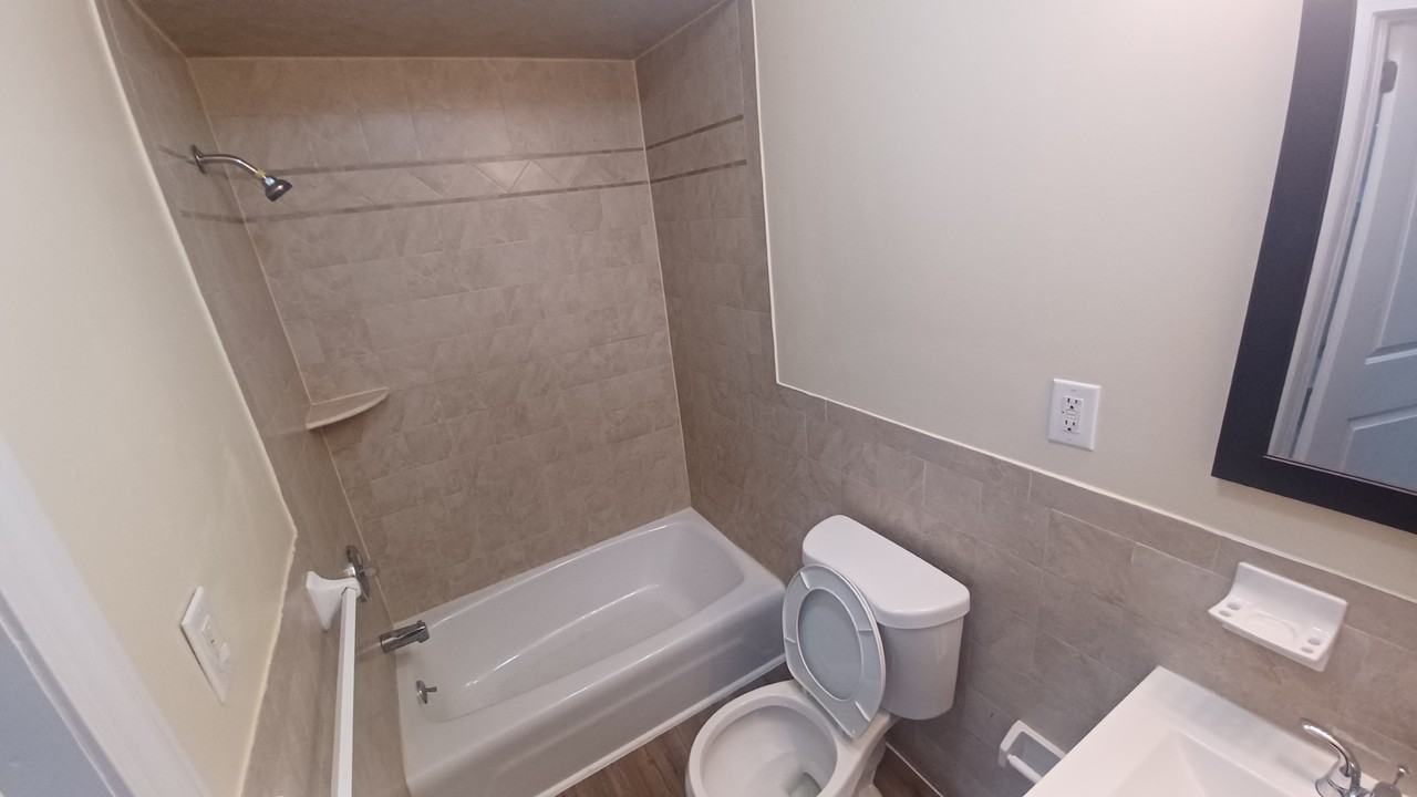 571 Liberty Avenue - Photo 3 of 3