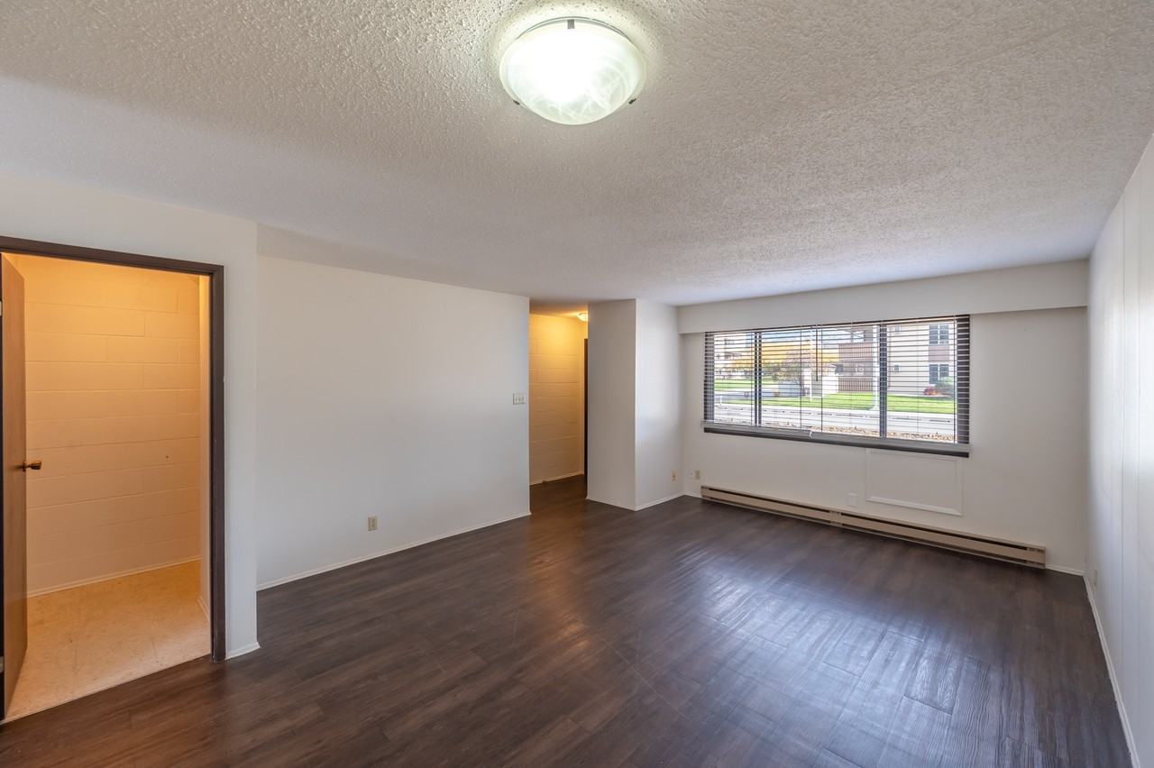 Ellis Creek Townhouses - Photo 3 of 27