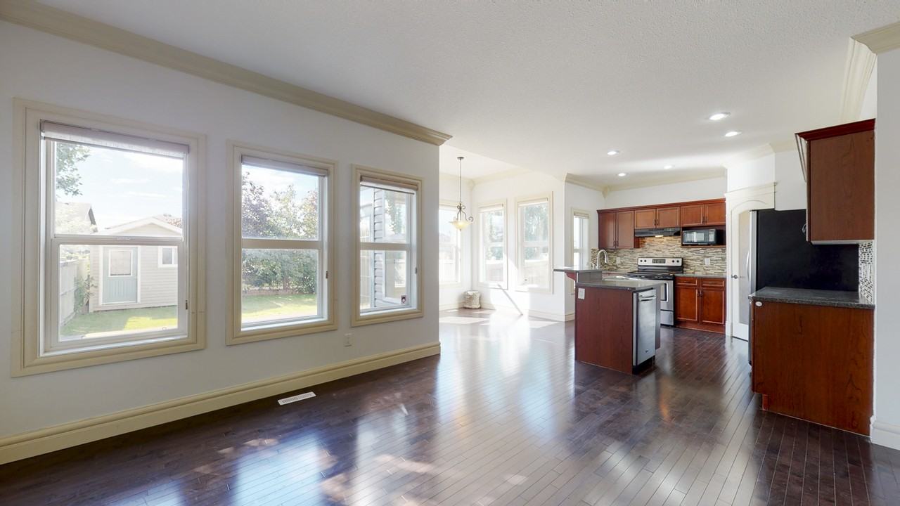 11713 13a Avenue SW - Photo 7 of 31