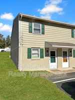 featured image of 2 Arwin Dr #1