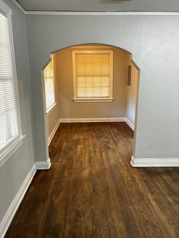 565 Chestnut Dr - Photo 3 of 16