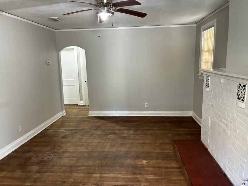 565 Chestnut Dr - Photo 4 of 16