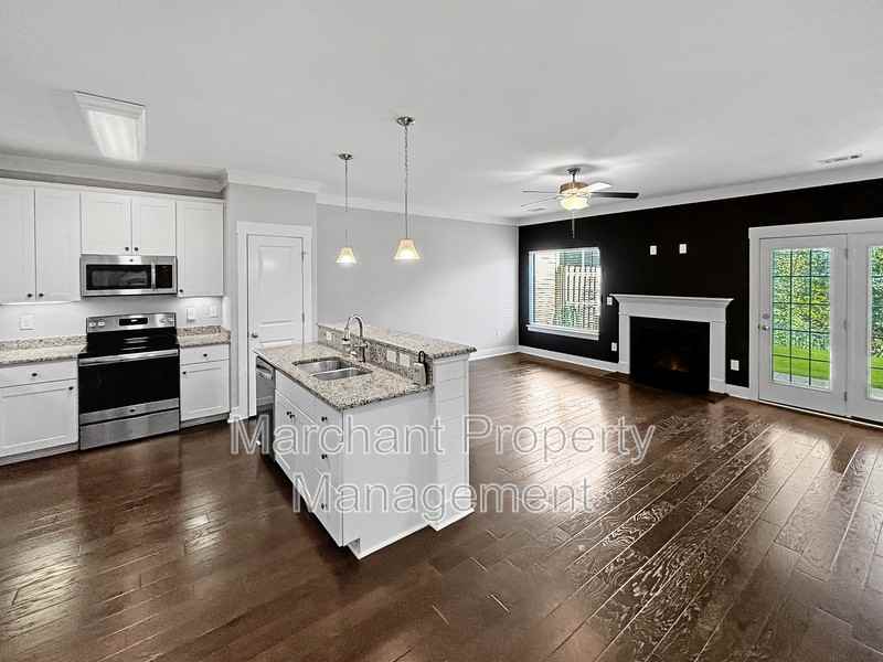 766 Elmbrook Dr - Photo 4 of 27