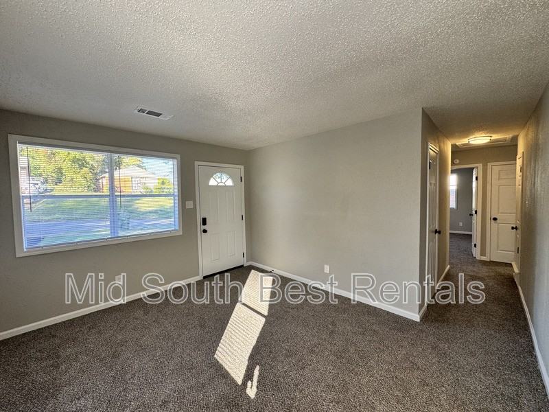 2773 Lola Ave - Photo 3 of 14