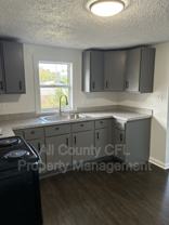 812 Marion St - Photo 1 of 1