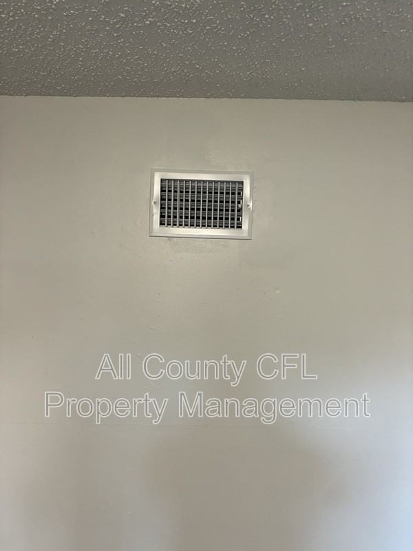 812 Marion St - Photo 5 of 26