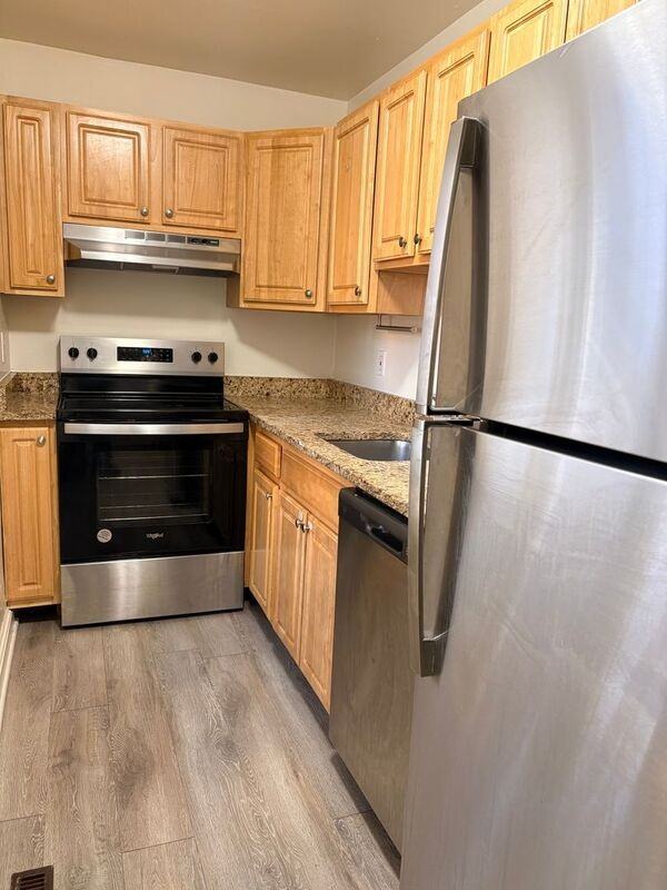 717 Saint Paul St #717-202 - Photo 3 of 15