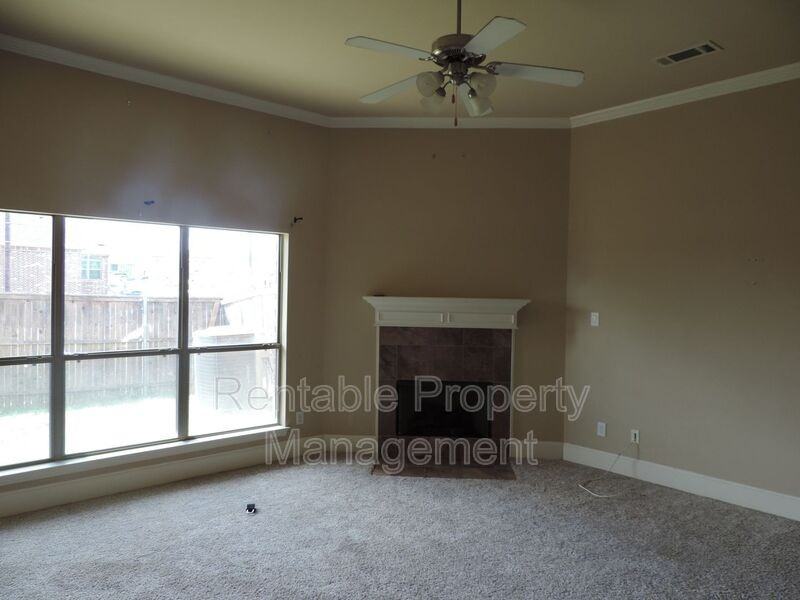 1835 Leann Lane - Photo 2 of 13