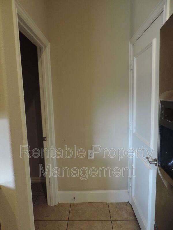 1835 Leann Lane - Photo 4 of 13