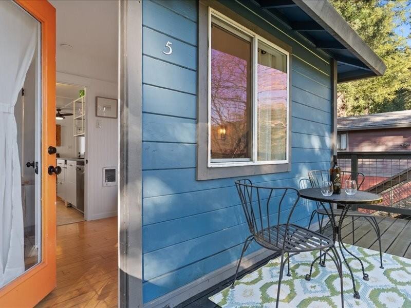 14975 River Rd #5 - Photo 3 of 47