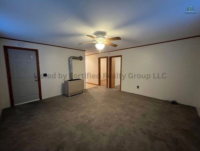 254 Robeson St - Photo 3 of 17