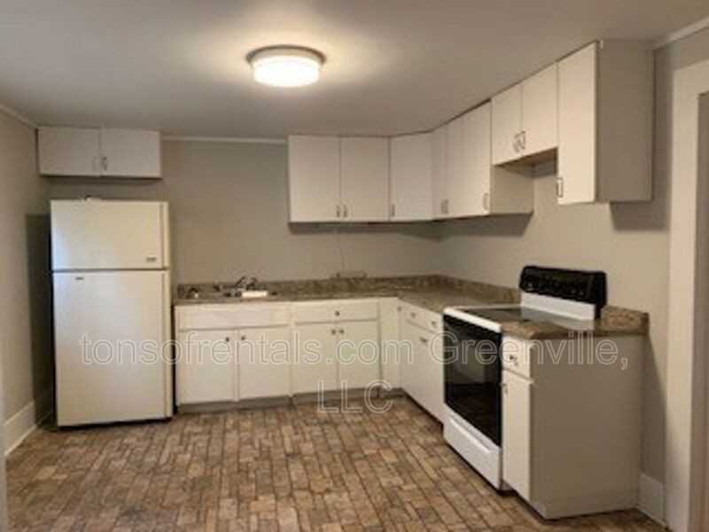 9 E St - Photo 2 of 11