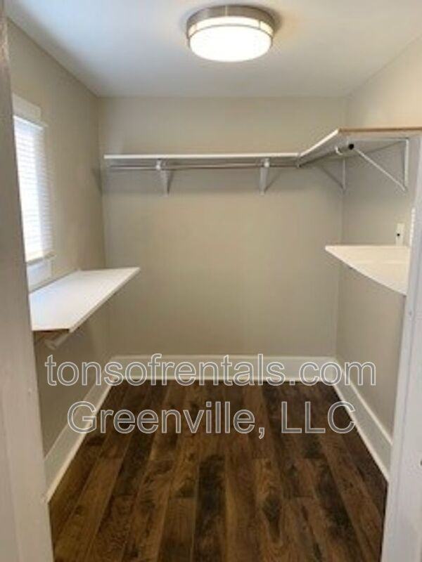 9 E St - Photo 6 of 11