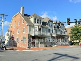 featured image of 127 Nw Front St