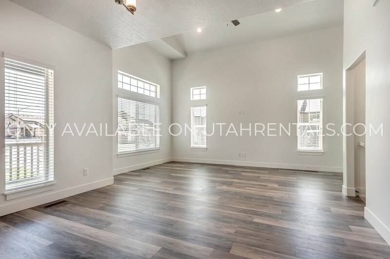 1692 E Aspen Loop - Photo 6 of 35