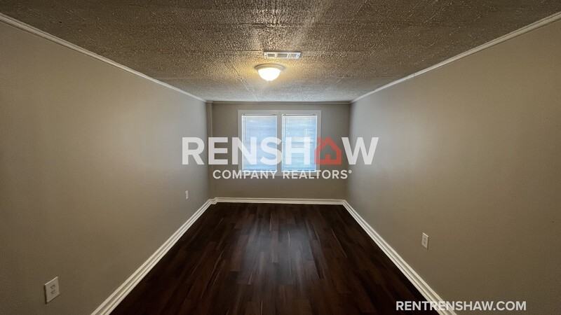 4070 Kerwin Dr - Photo 4 of 16