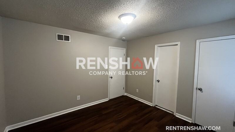 4070 Kerwin Dr - Photo 5 of 16