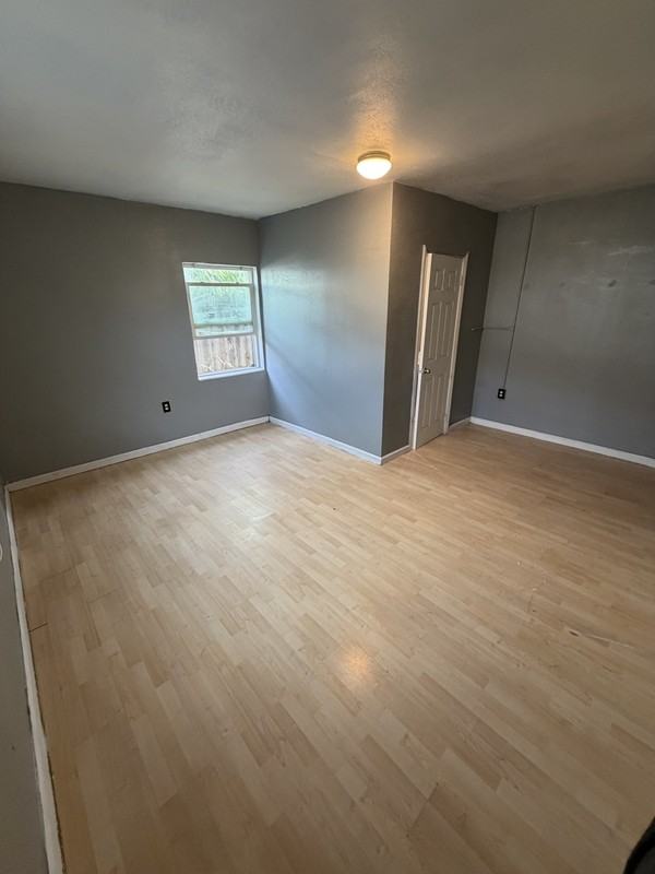 224 Park Ave - Photo 4 of 6