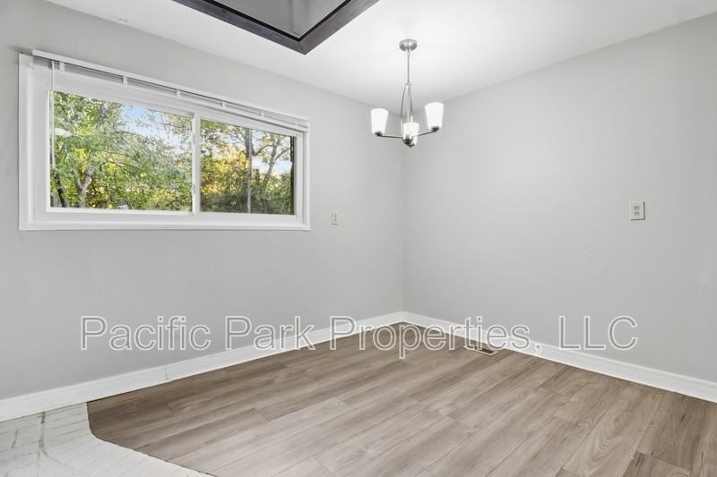 3939 Esquire Place - Photo 4 of 18