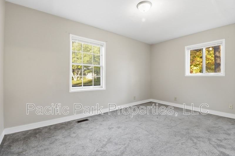 3939 Esquire Place - Photo 6 of 18