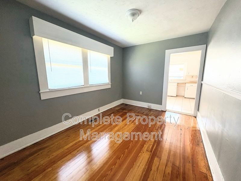 8149 1st Ave S - Photo 5 of 11