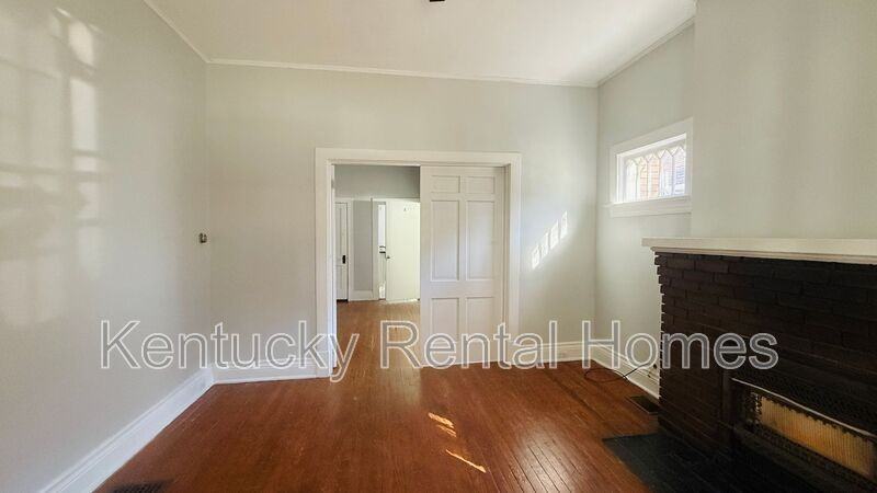 445 Davidson Ct #B - Photo 5 of 12