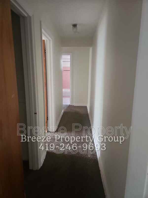 2445 W Bancroft St #2445-08 - Photo 4 of 6