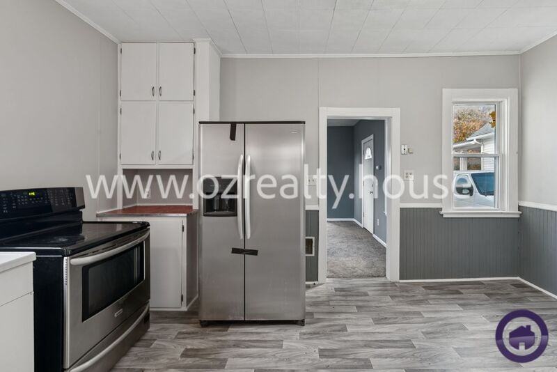 218 East Park Street - Photo 3 of 17