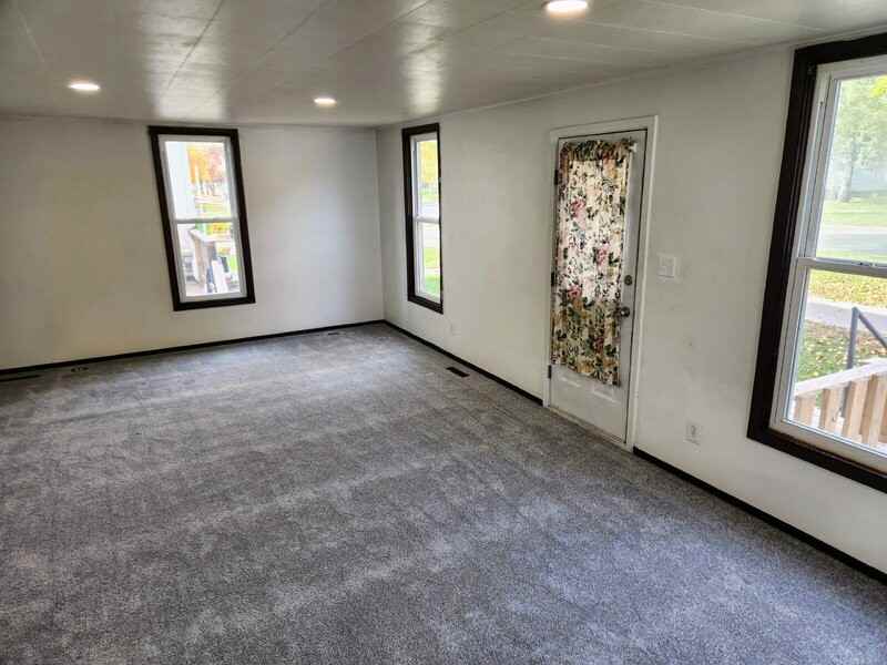 1621 Willis Ave - Photo 7 of 20