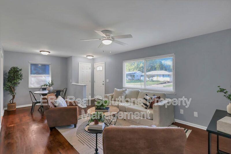 5772 North Meadows Boulevard - Photo 2 of 9