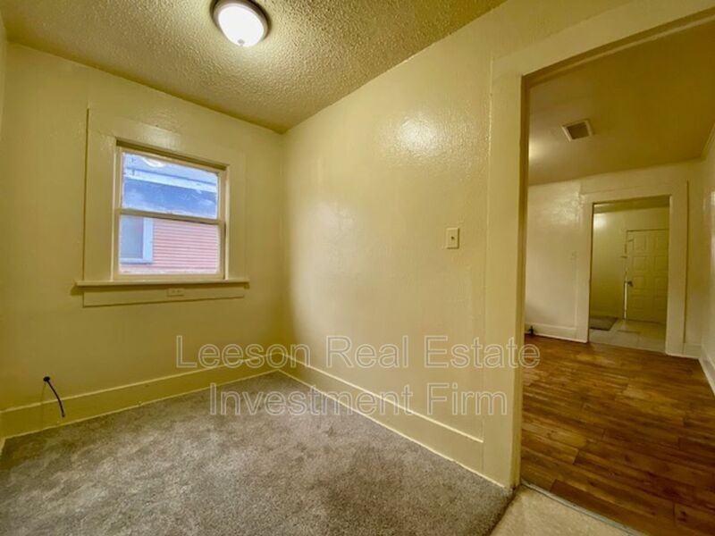 224 Adair St - Photo 6 of 13