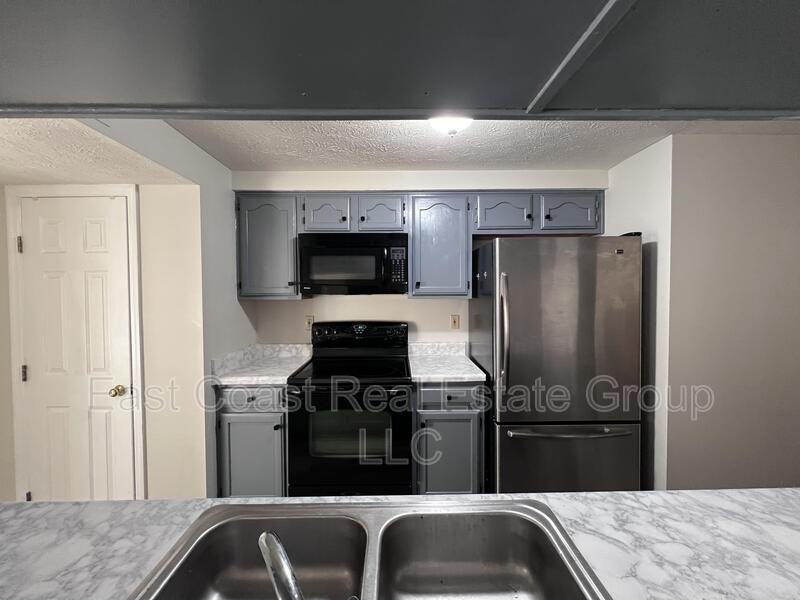 615 Himes Ave #102 - Photo 5 of 13