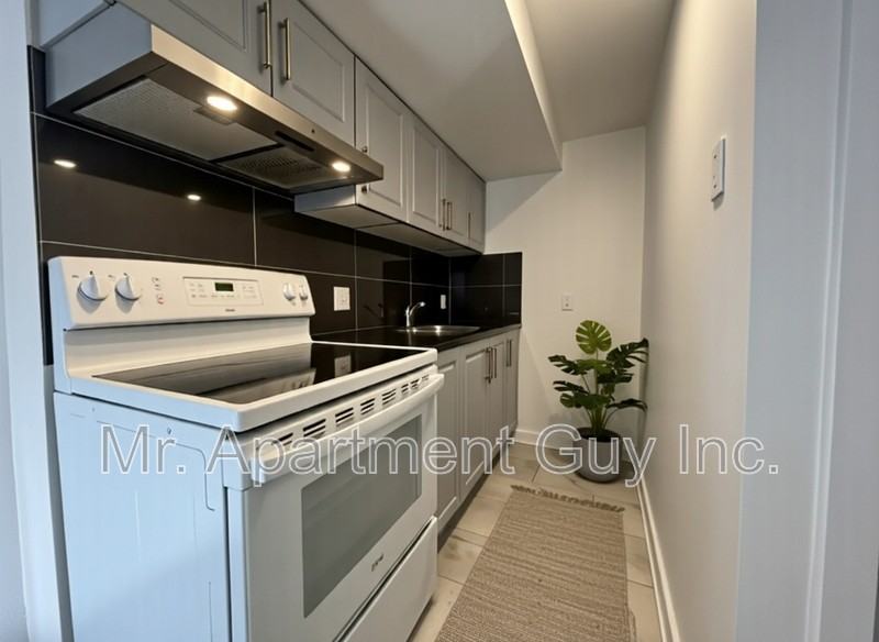 52 Sunmount Rd - Photo 3 of 8