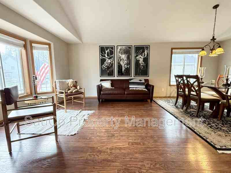 60031 Ridgeway Loop - Photo 2 of 15