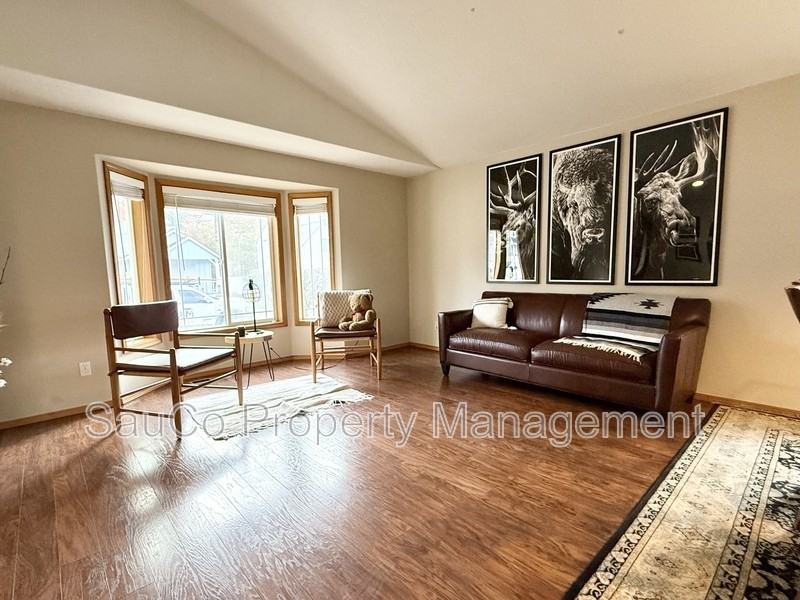 60031 Ridgeway Loop - Photo 3 of 15